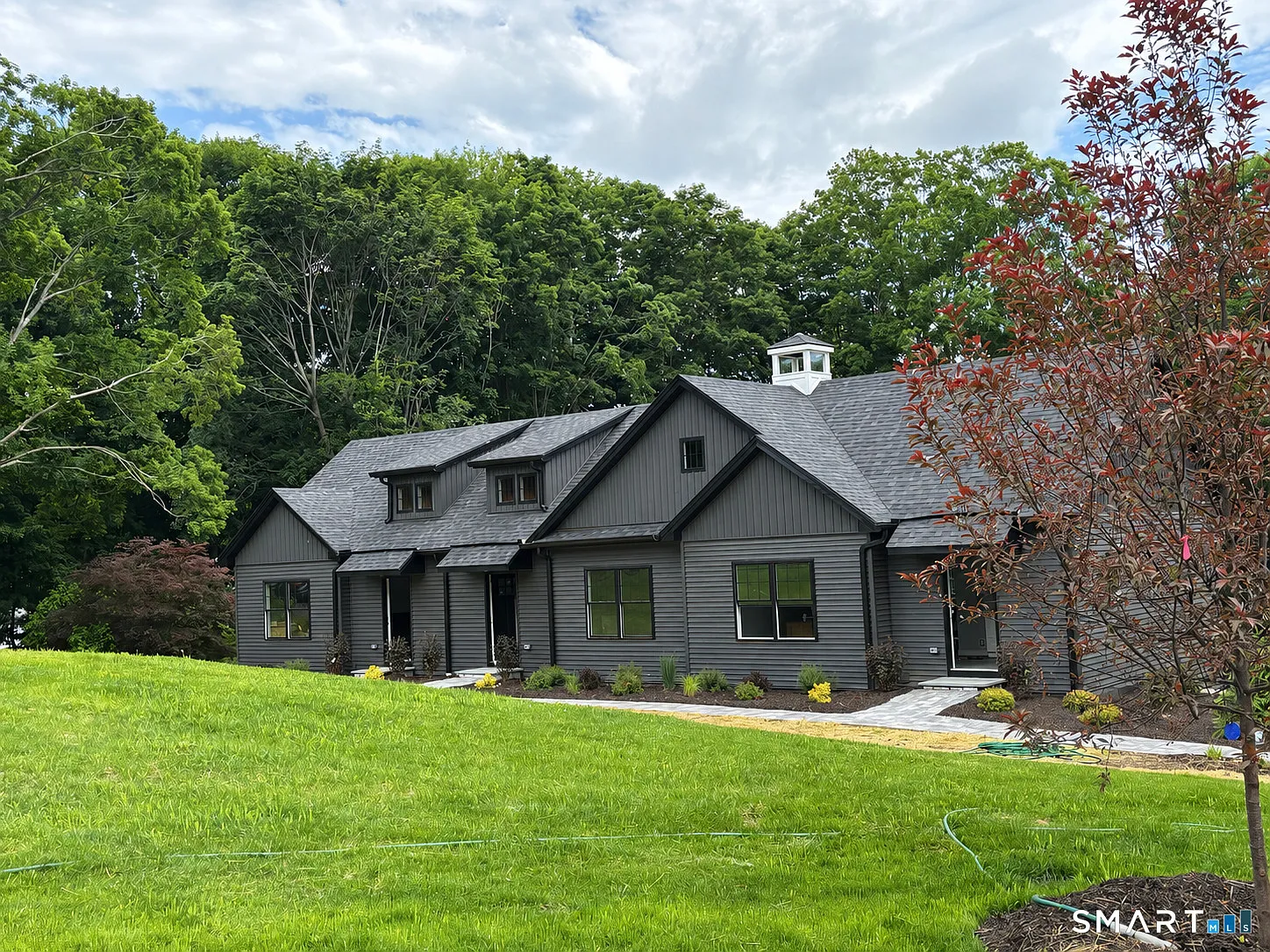 1 bed, 1.0 bath, 800 sqft, $2,400 — Photo 1