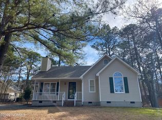 60 Vernon Ln, Pinehurst, NC 28374