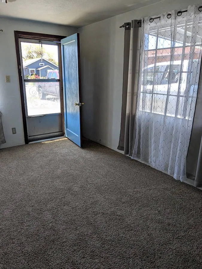 Union Ave, Klamath Falls — Photo 4