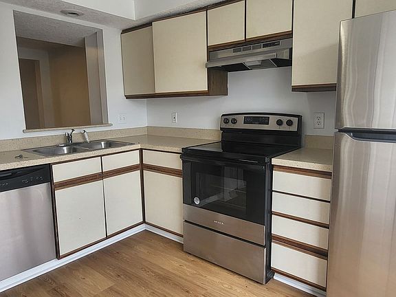 5th image of 7109 N Prestwick Cir