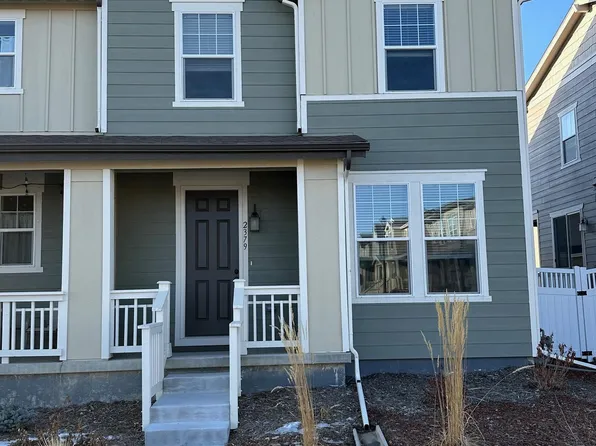 2379 Whistler Dr, Longmont, CO 80504