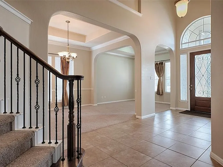 16228 Old Baldy Dr — Photo 4