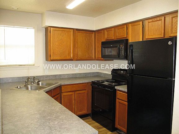 4th image of 2918 Antique Oaks Cir #26