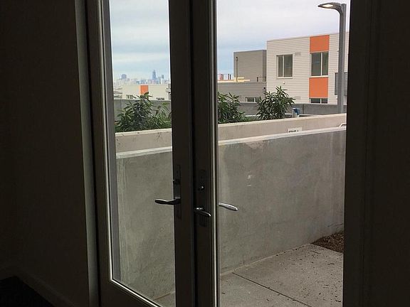 5th image of 50 Jerrold Ave #207