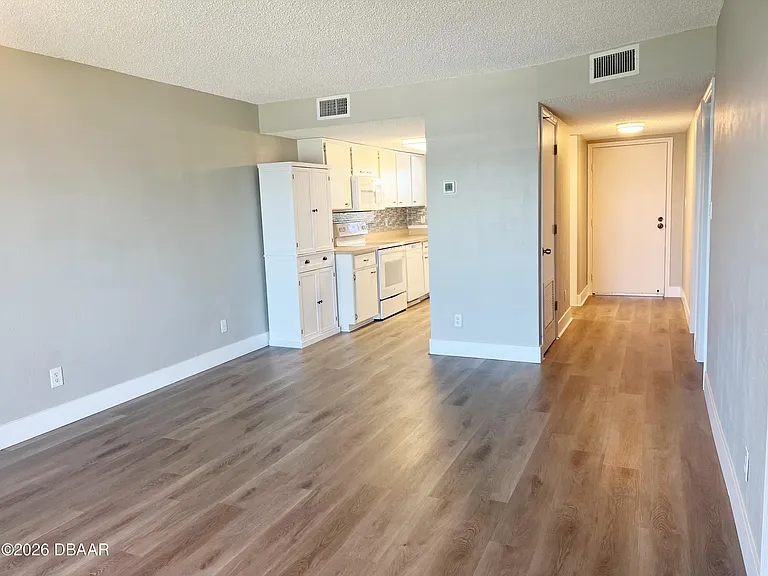 3100 Ocean Shore Blvd #405 — Photo 2