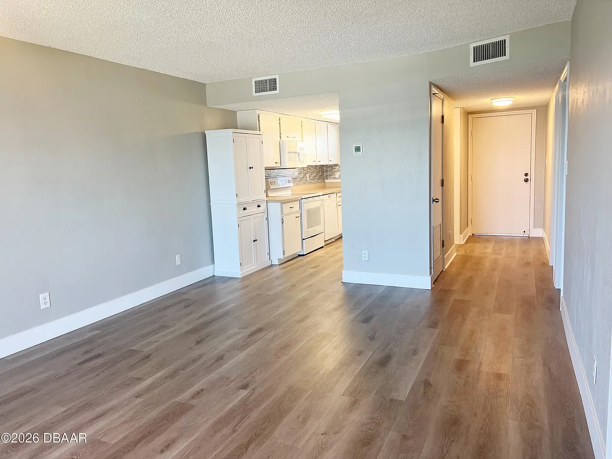 Building Photo - 3100 Ocean Shore Blvd #405
