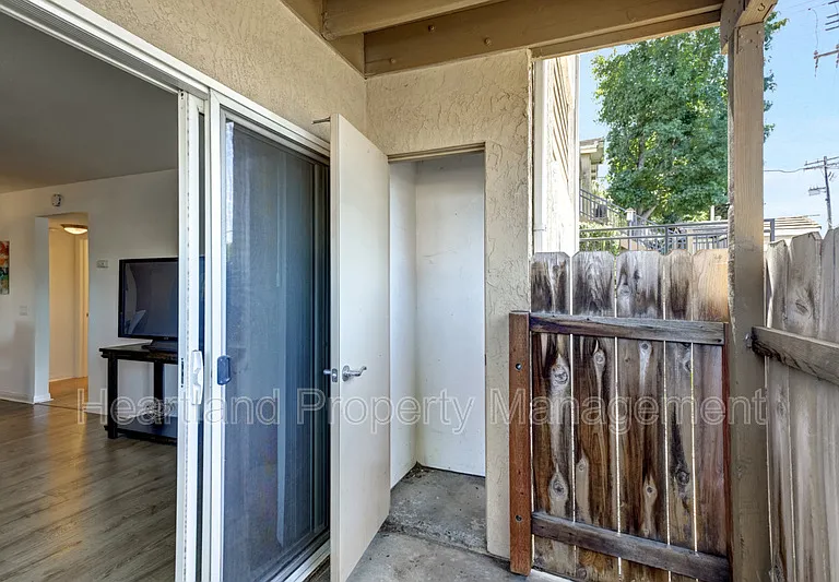 495 San Pasqual Valley Rd #150 — Photo 11