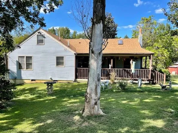 733 Campbell Crossing Rd, Meherrin, VA 23954