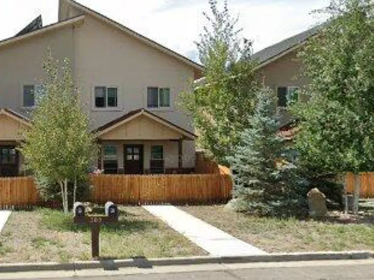 309 S 12th St #C — Photo 4