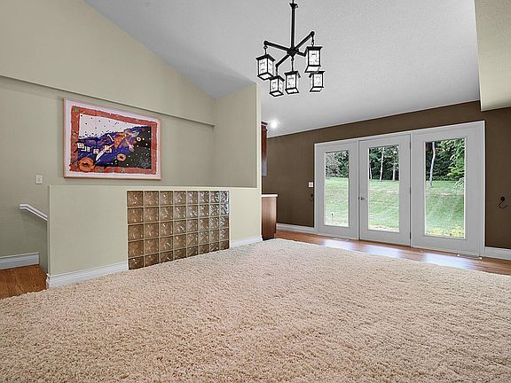 4th image of 312 Westminster