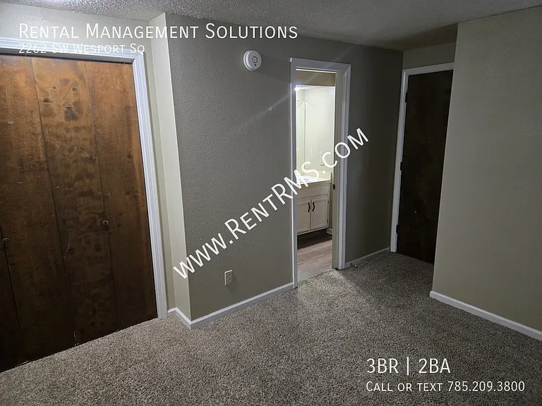 2262 SW Westport Sq — Photo 17