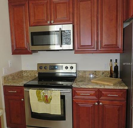 3rd image of 630 Lakewood Ln