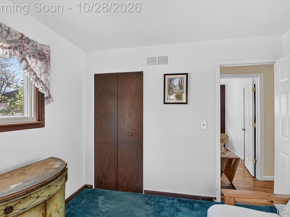 9871 Barkley St, photo 17