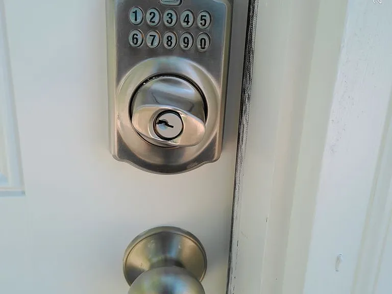 306 W Forest Ave — Photo 3