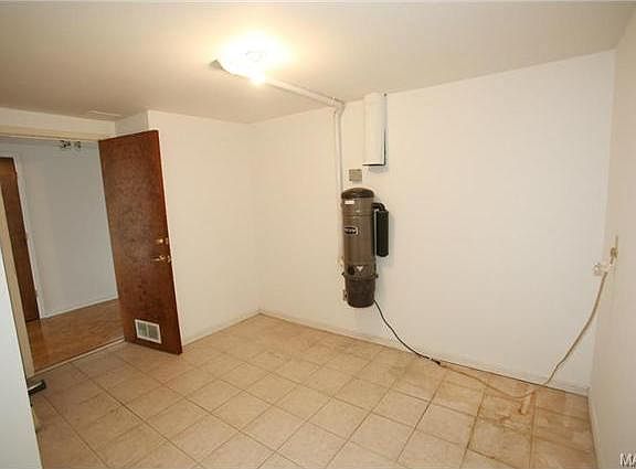 3rd image of 4501 Lindell Blvd APT 9G