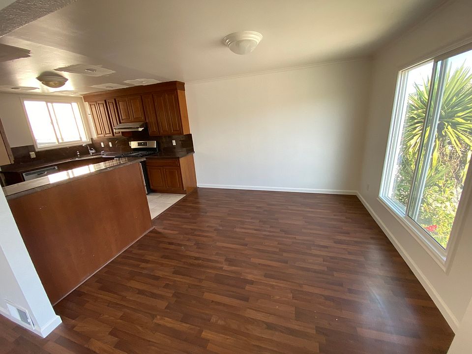 1st image of 2643 39th Ave