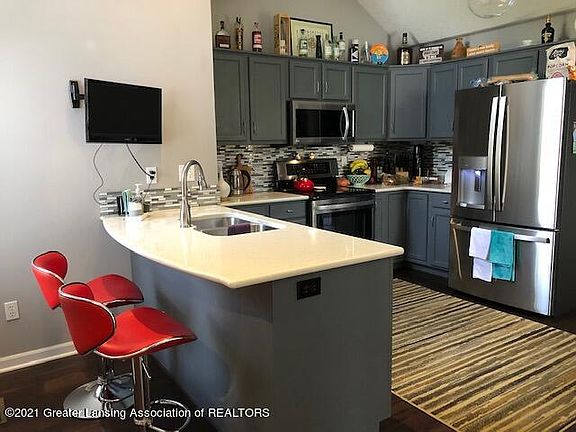 5th image of 1206 Calumet Cir #28