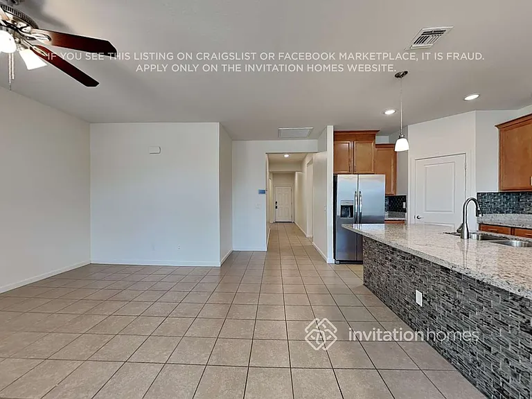 4224 W Coneflower Ln — Photo 3