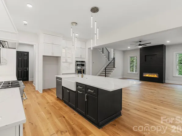 3204 Chancellor Ln, Monroe, NC 28110