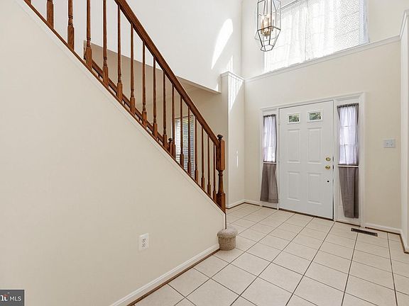 3rd image of 2567 Bear Den Rd
