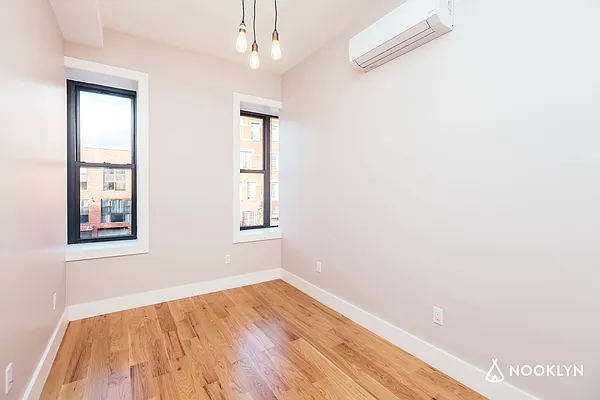 Rented by Nooklyn NYC LLC | media 9