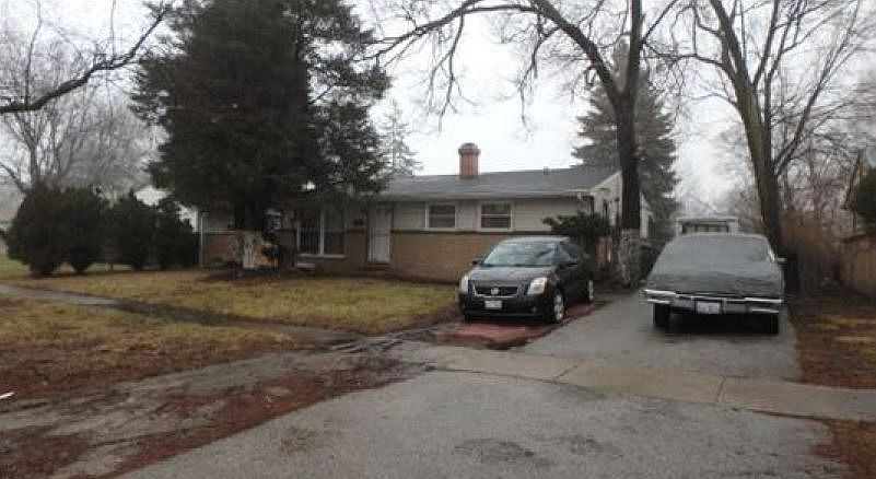 1st image of 16353 Plymouth Dr