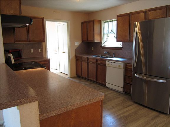 4th image of 20697 Pierceall Rd