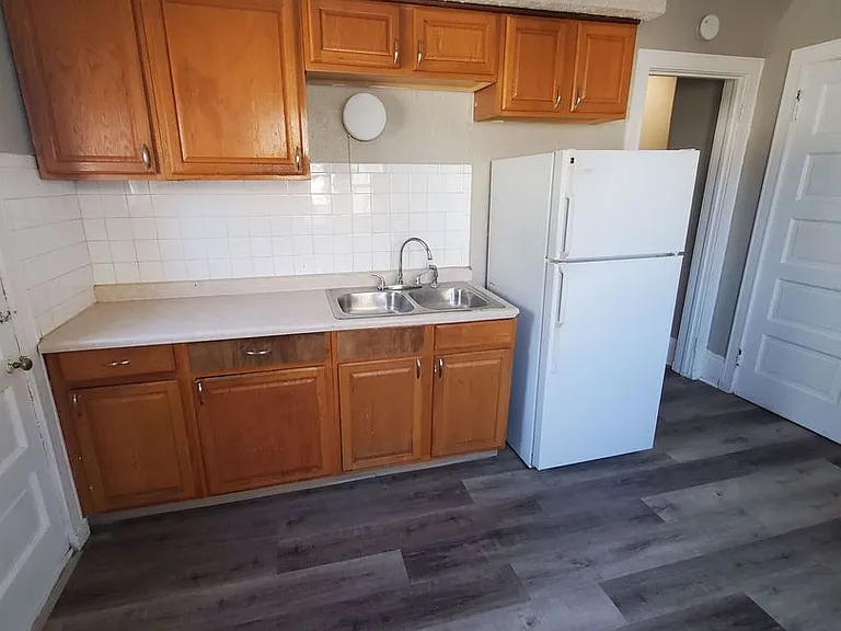 502-504 N 32nd St. (4 Unit) (Ace Property) — Photo 4