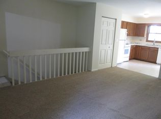 840 Pine Grove Ave, Gurnee, IL 60031