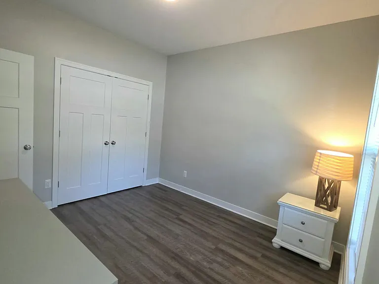 418 W Ellen St — Photo 13