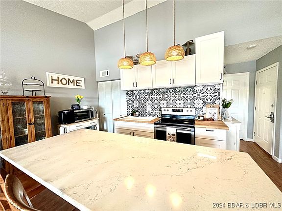 2nd image of 237 Southwood Shores Pl #3C