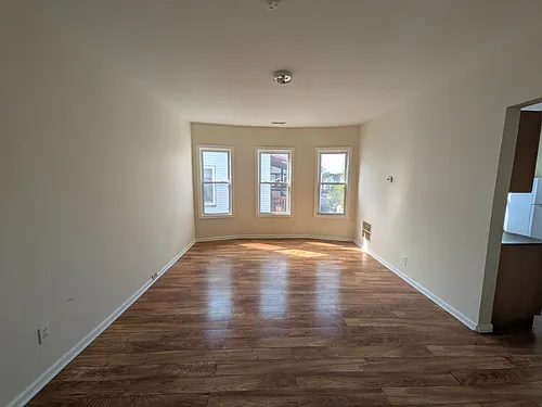 928 Hancock Ave Photo 1