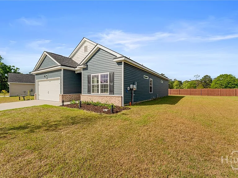 203 Glick Way — Photo 3