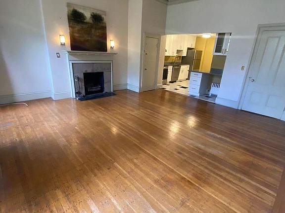 5th image of 260 Marlborough St #5
