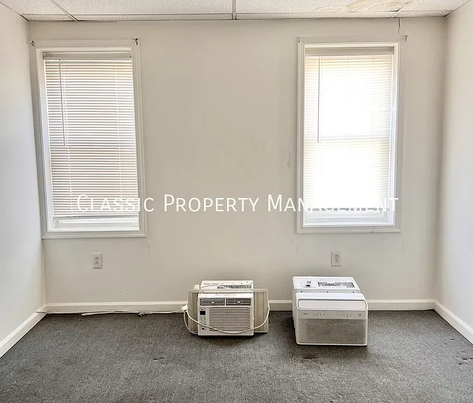 1832 W 3rd St — Photo 17