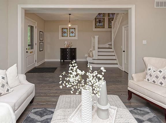 3rd image of 4622 Westminster Pl