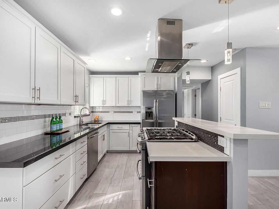1st image of 4425 E GLENROSA Avenue