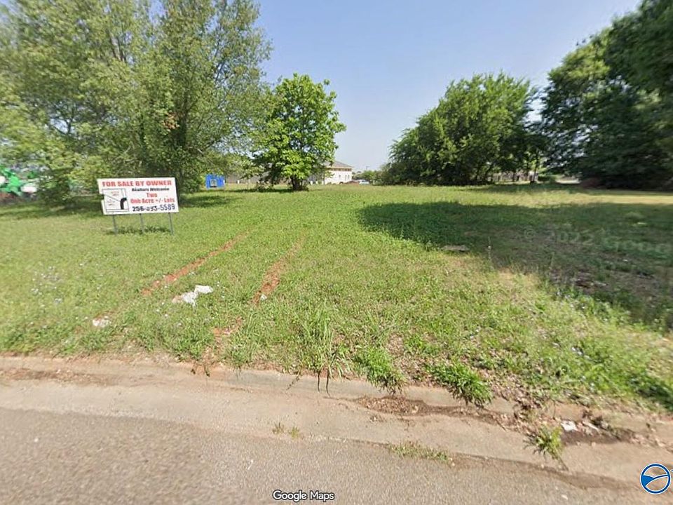 2nd image of 102 Ivory Pl