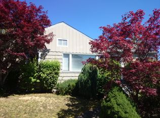 2757 37th Ave SW, Seattle, WA 98126