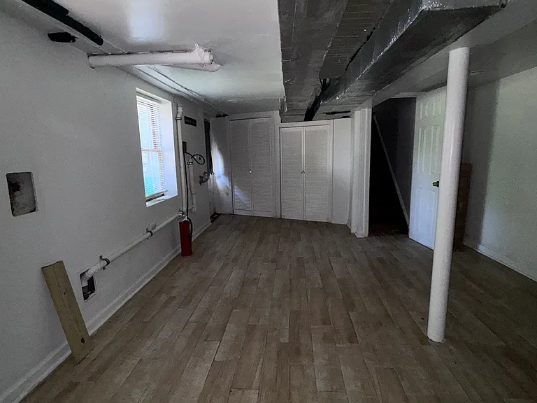 21 Sachem Rd — Photo 13