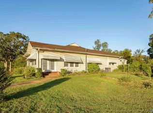 1602 Chisholm Rd, Florence, AL 35630