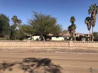 268 W Lancaster Rd, El Centro, CA, 92243