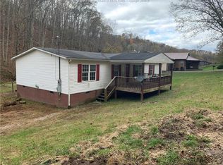 1358 Balls Branch Rd, Culloden, WV 25510