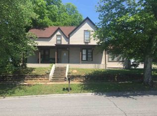 709 Ohio St, Athens, TN 37303