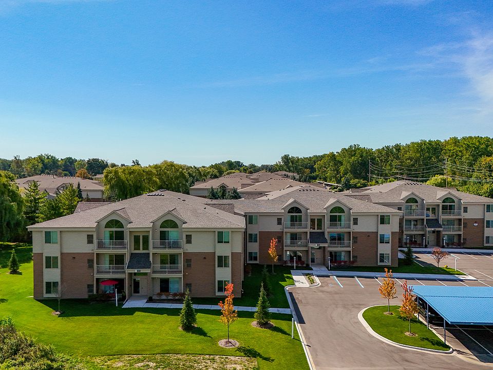 New Apartments for Rent at Prentiss Pointe Apartments in Harrison Township