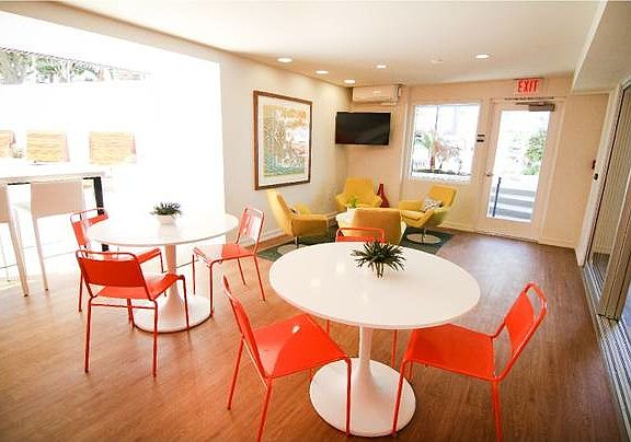 4th image of 615 S Catalina Ave APT 331