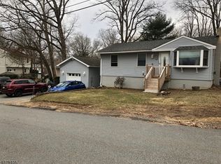 124 Idalroy Trl, Hopatcong, NJ 07843