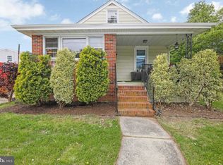 312 N Forklanding Rd, Maple Shade, NJ 08052