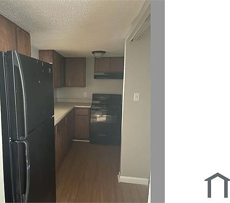 2nd image of 3392 Columbia Trce
