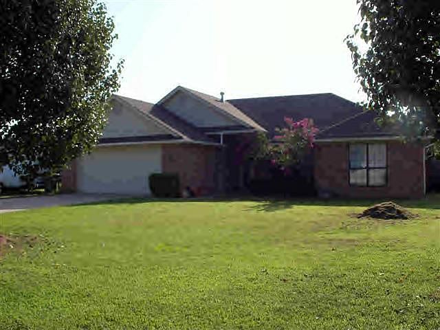 1st image of 24 Arrowhead Ln